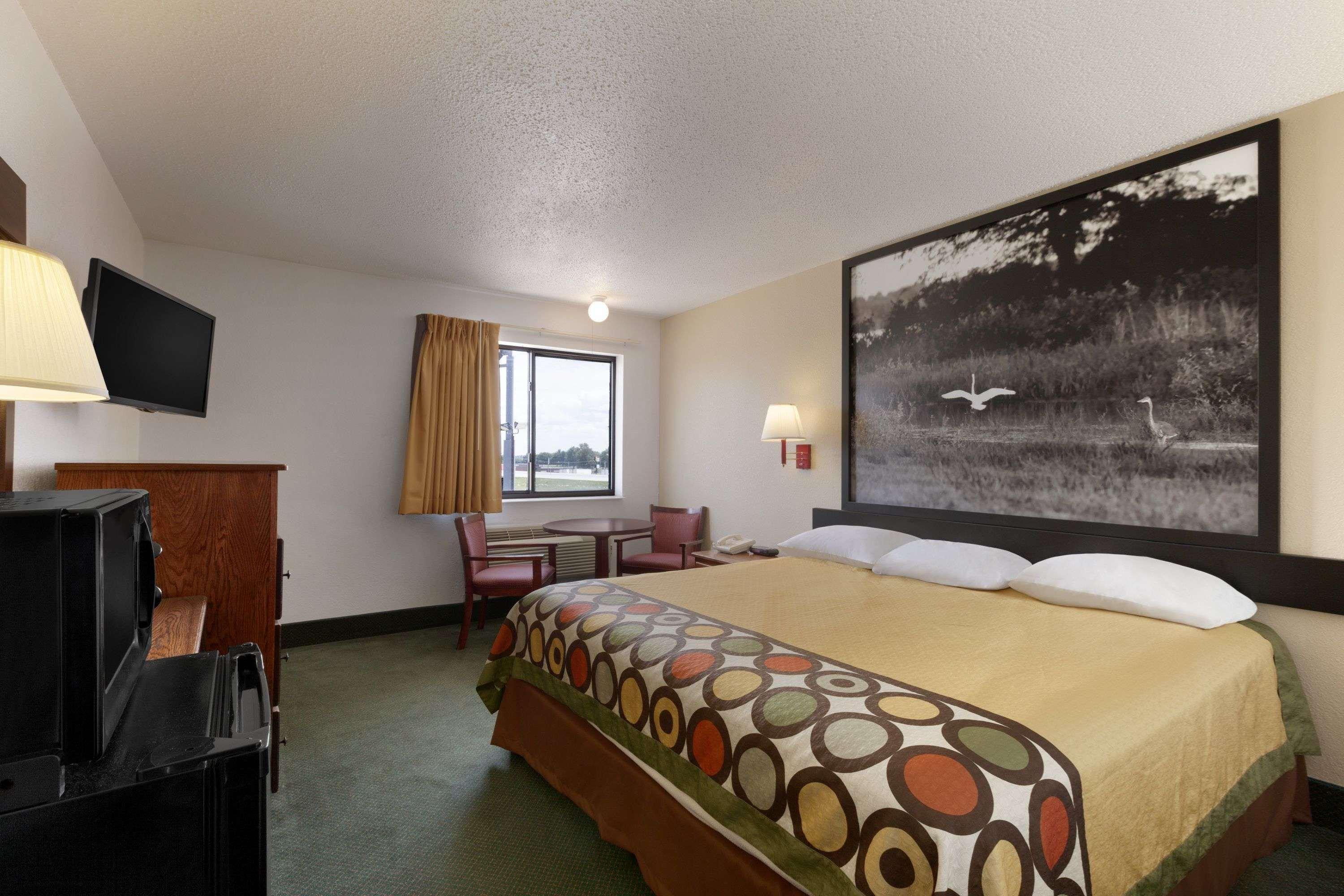 Super 8 By Wyndham Bowling Green Exterior foto